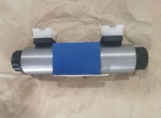 R900904439 4WRA6E30-23 / G24K4 / V 4WRA6E30-2X / G24K4 / V Rexroth 4WRA6 سلسلة صمام الاتجاه النسبي