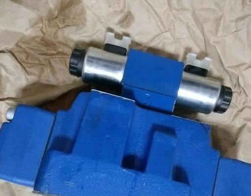 R900932940 H-4WEH25J68 / 6EG24N9ETK4 / B10D3 H-4WEH25J6X / 6EG24N9ETK4 / B10D3 Rexroth 4WEH25J Series Directional Spool Valve