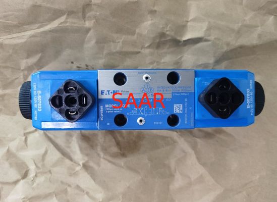إيتون فيكرز DG4V-3-2C-M-U-B6-60 ملف لولبي يعمل بصمام التحكم في الاتجاه